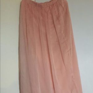 Long pink Skirt